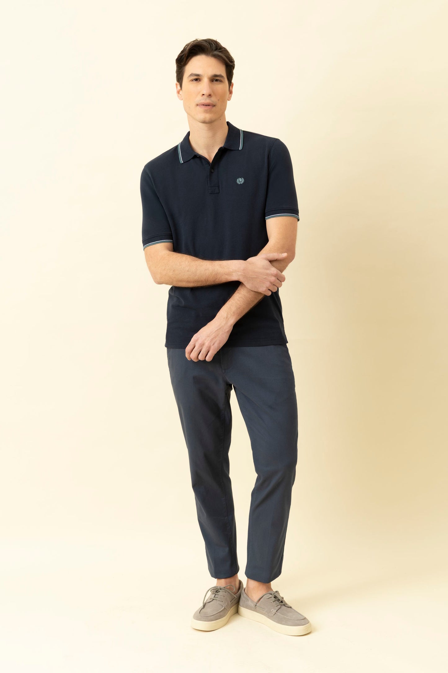 Cotton piqué polo shirt with logo under the collar and double contrast on collar and cuffs