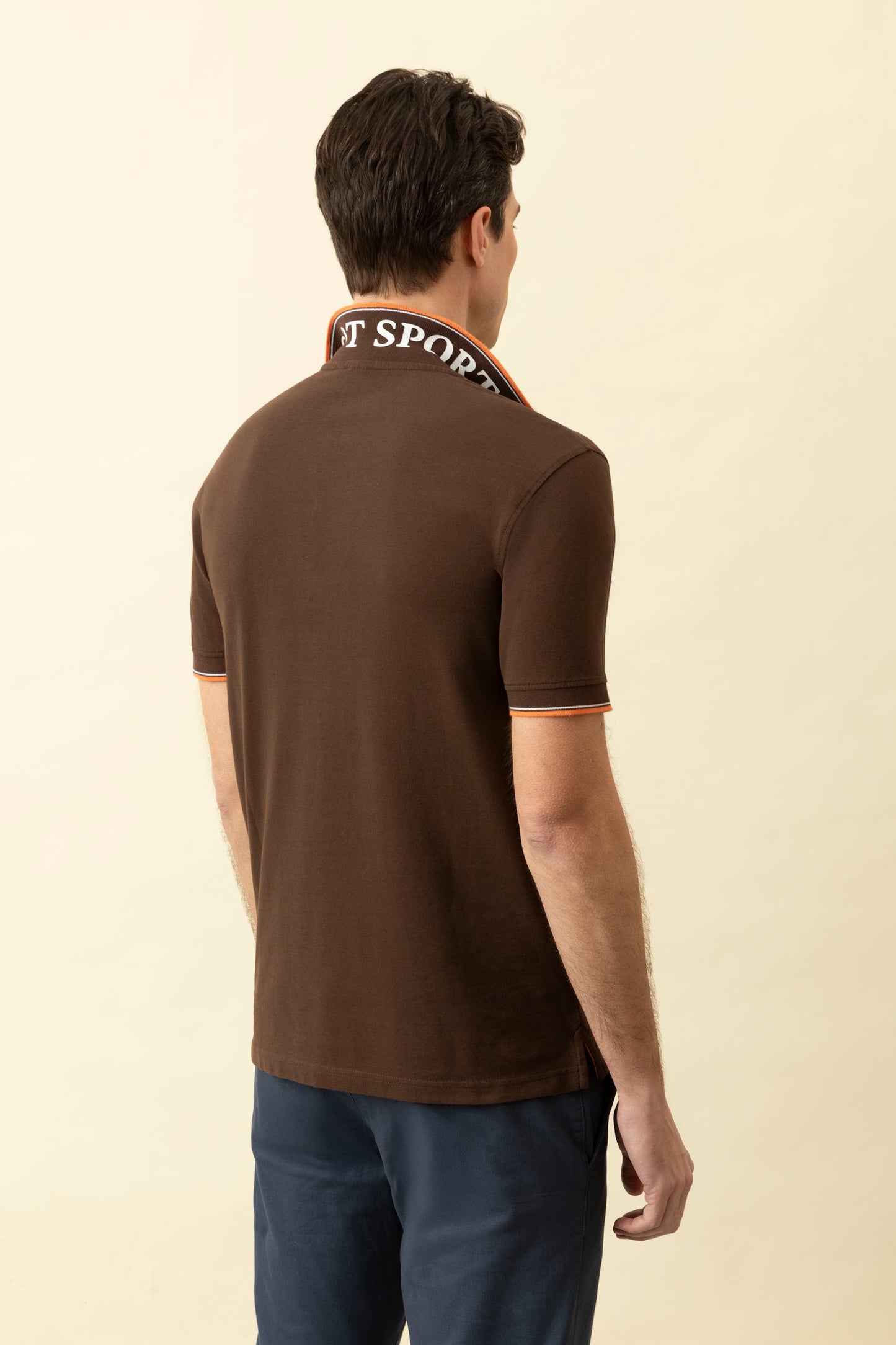 Cotton piqué polo shirt with logo under the collar and double contrast on collar and cuffs