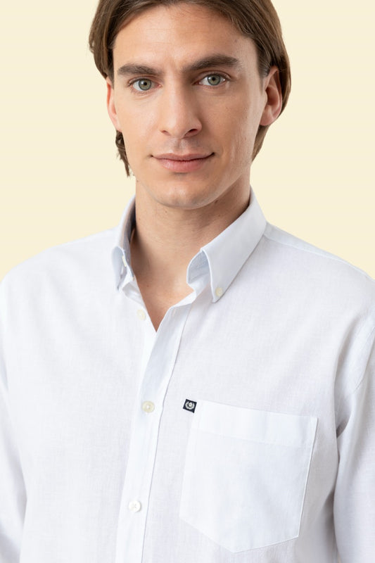 Button-down shirt in linen cotton blend