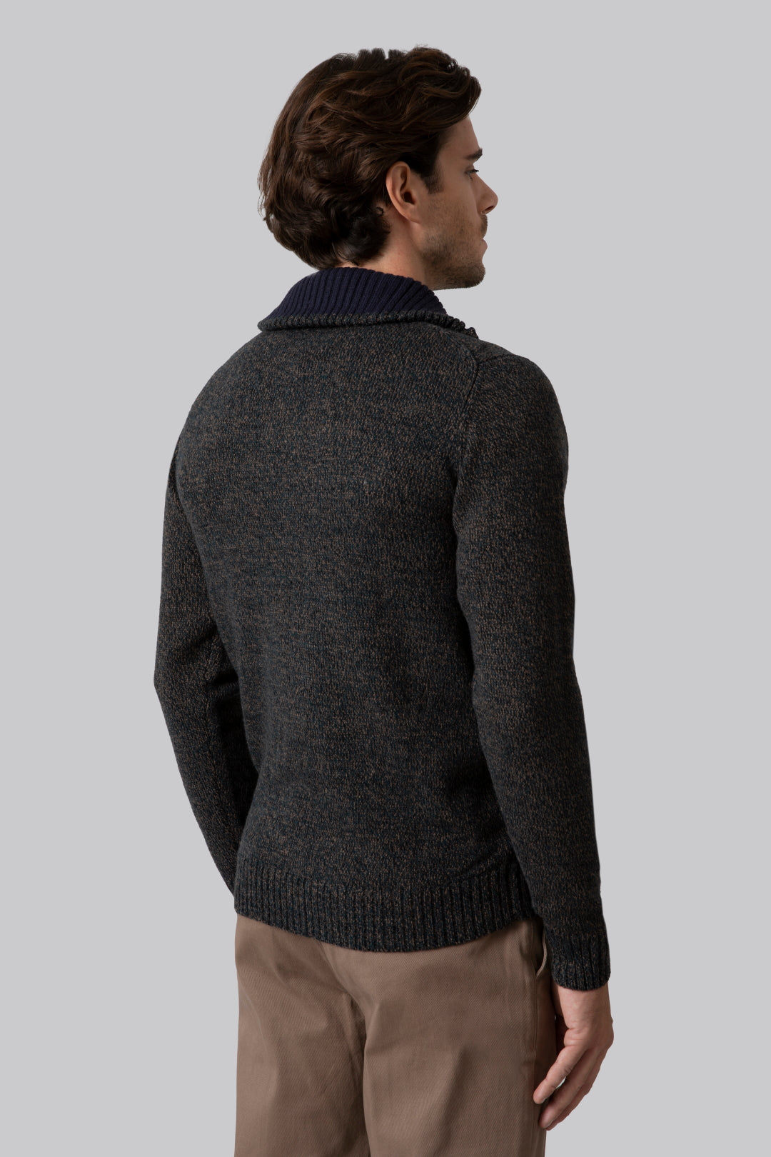 Half-zip pullover with pattern