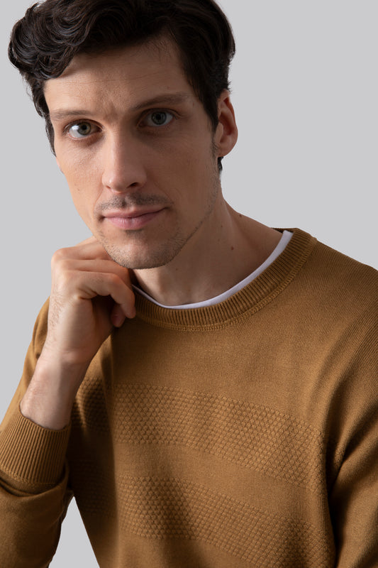 Crew-neck sweater with 3D stitch band motif