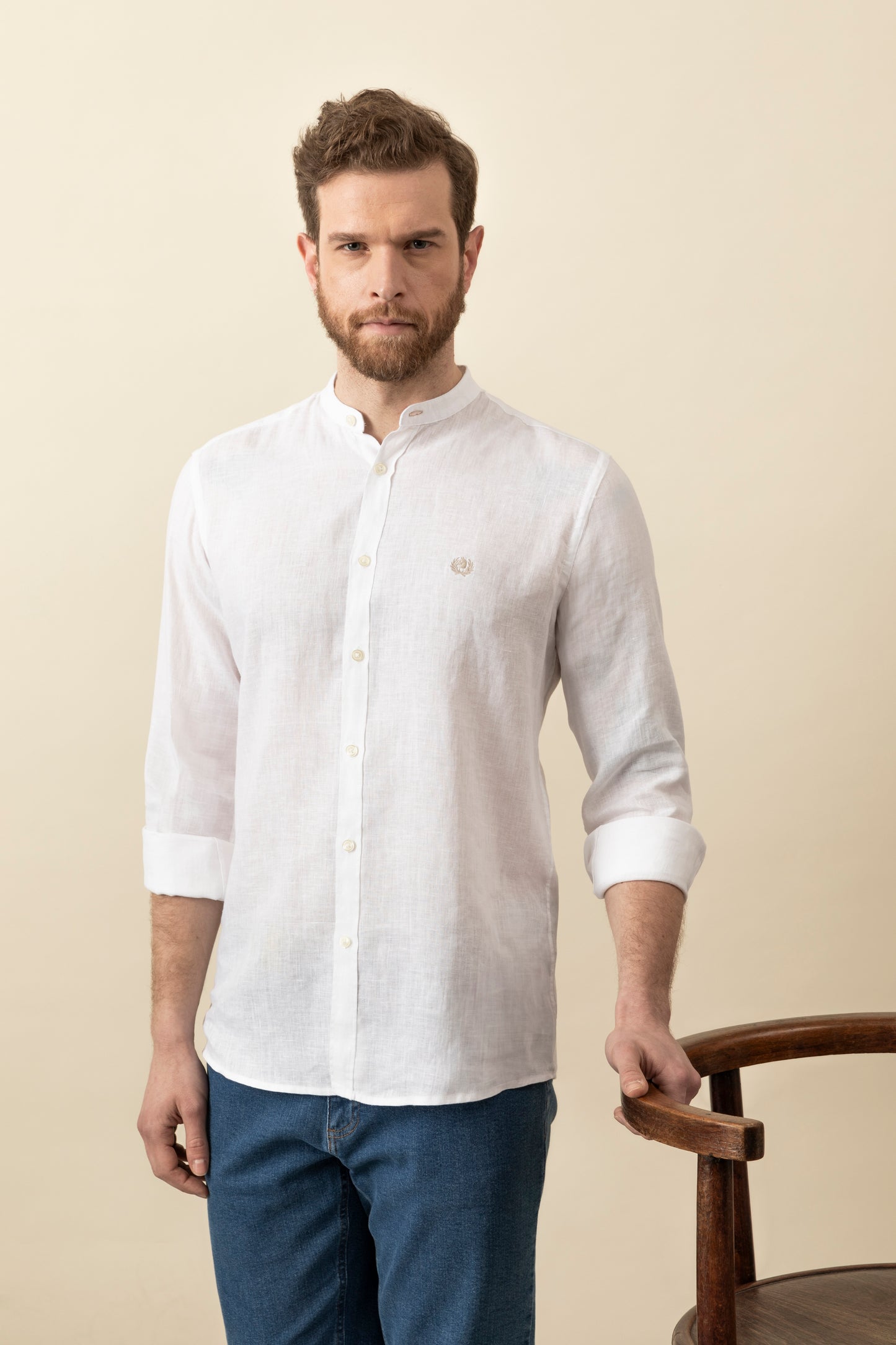 Mandarin collar shirt in 100% pure linen