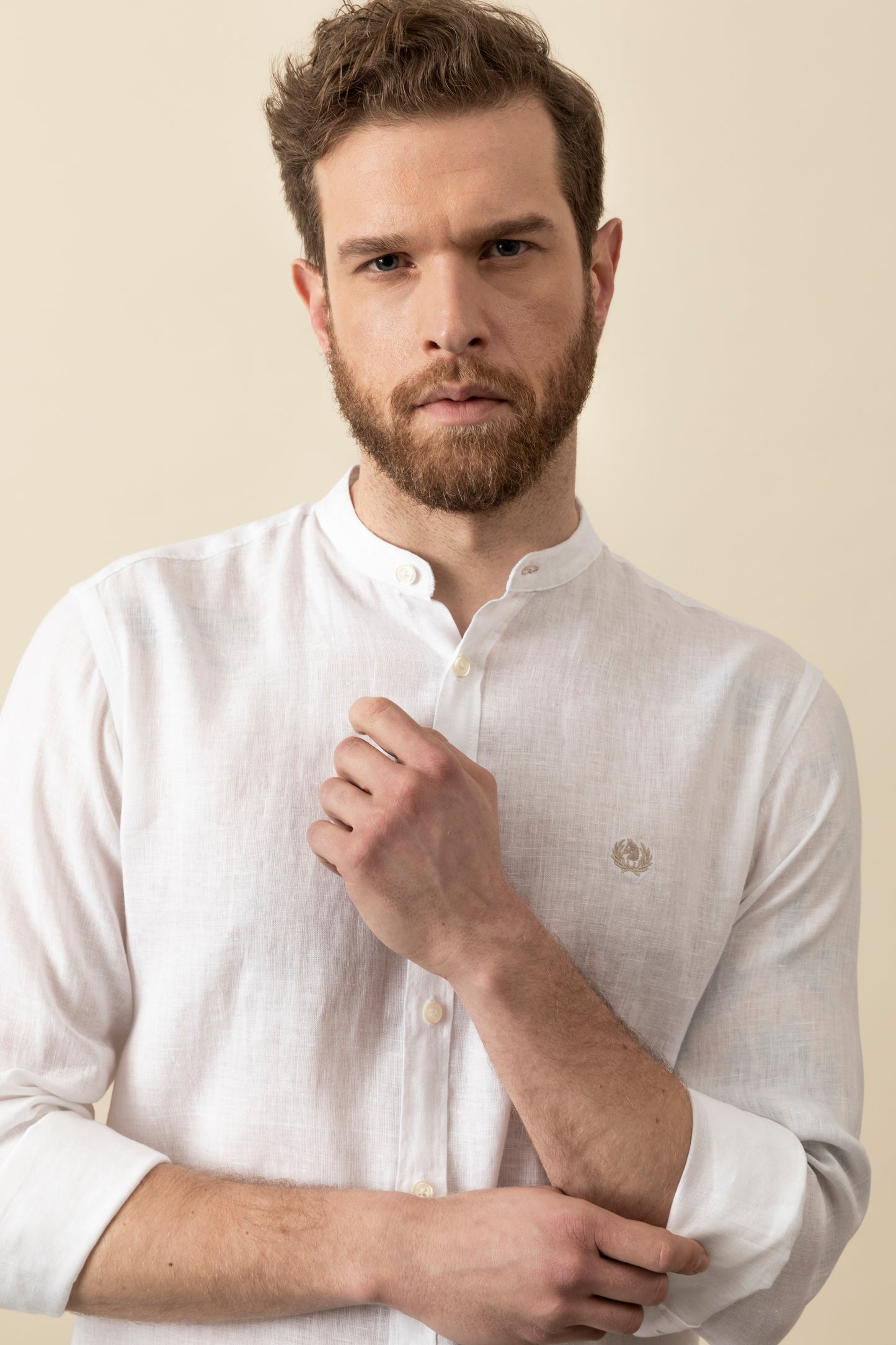 Mandarin collar shirt in 100% pure linen