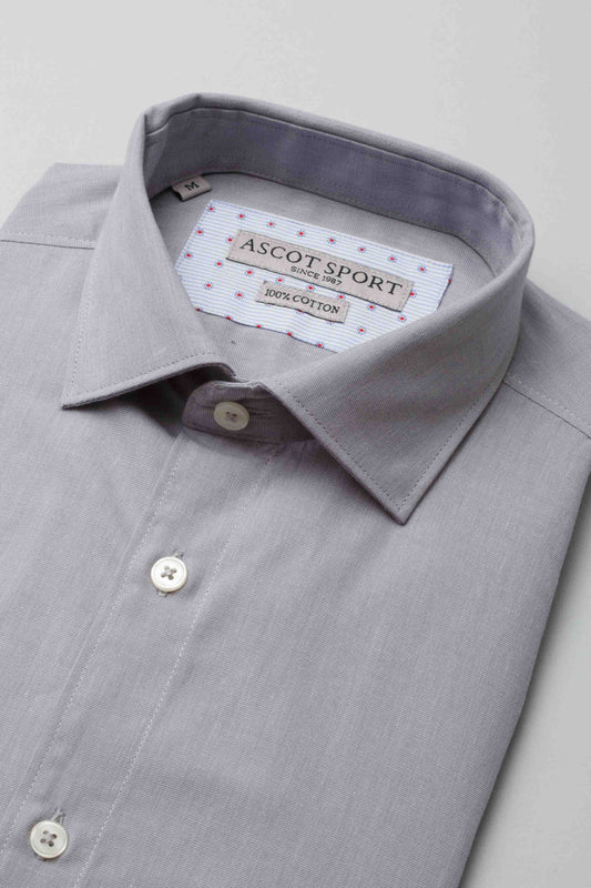 Long-sleeved gray shirt