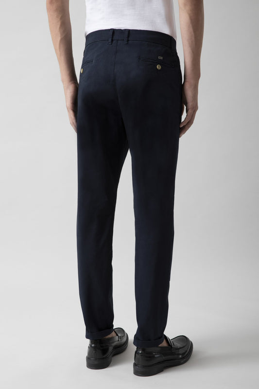 Chino trousers in peach satin