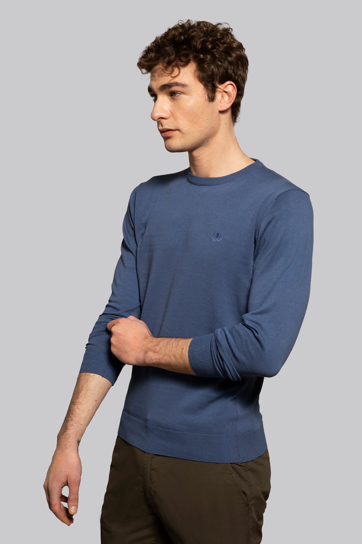 100% light cotton crew neck sweater