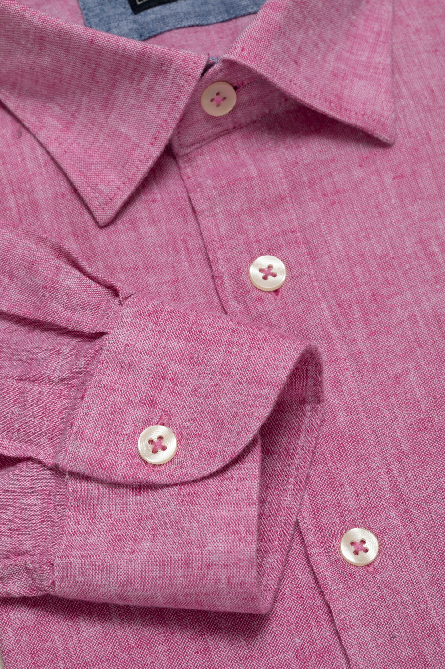 Classic collar shirt in yarn-dyed linen and cotton blend
