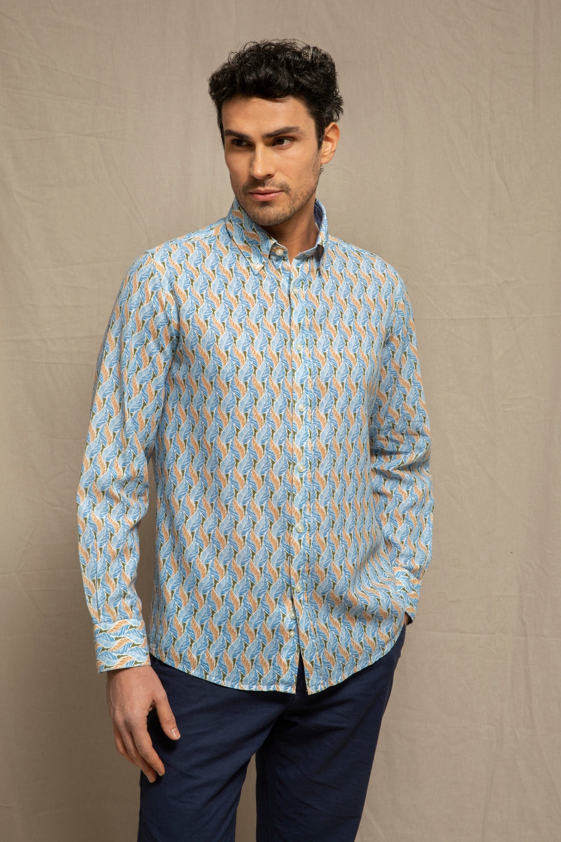 Leaf print shirt in cotton linen blend