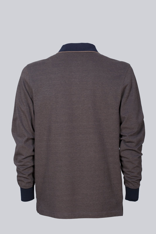 Polo with contrasting collar and cuffs