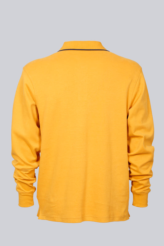 Polo with logos and contrasting details