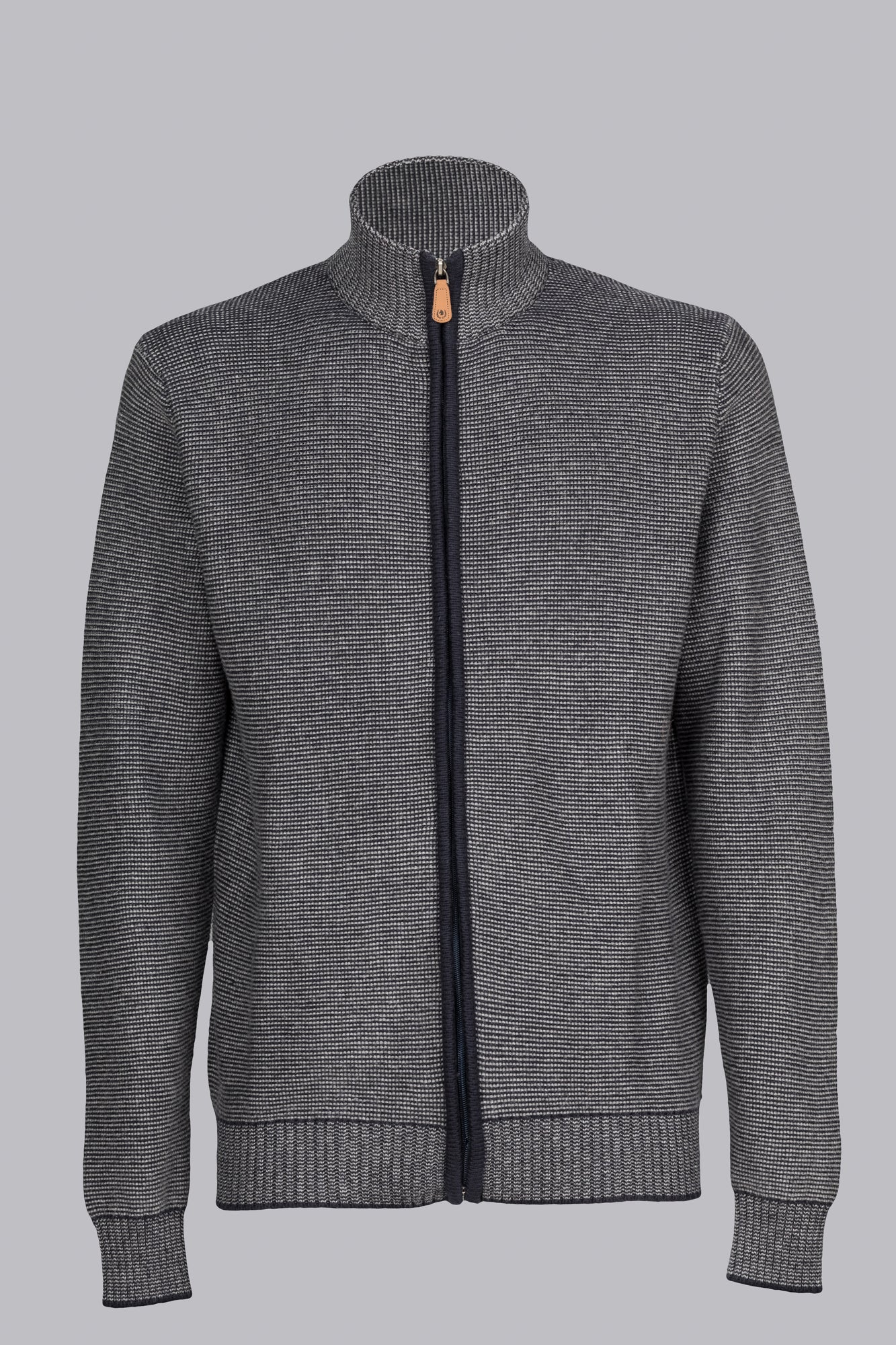 Maglione con collo alto