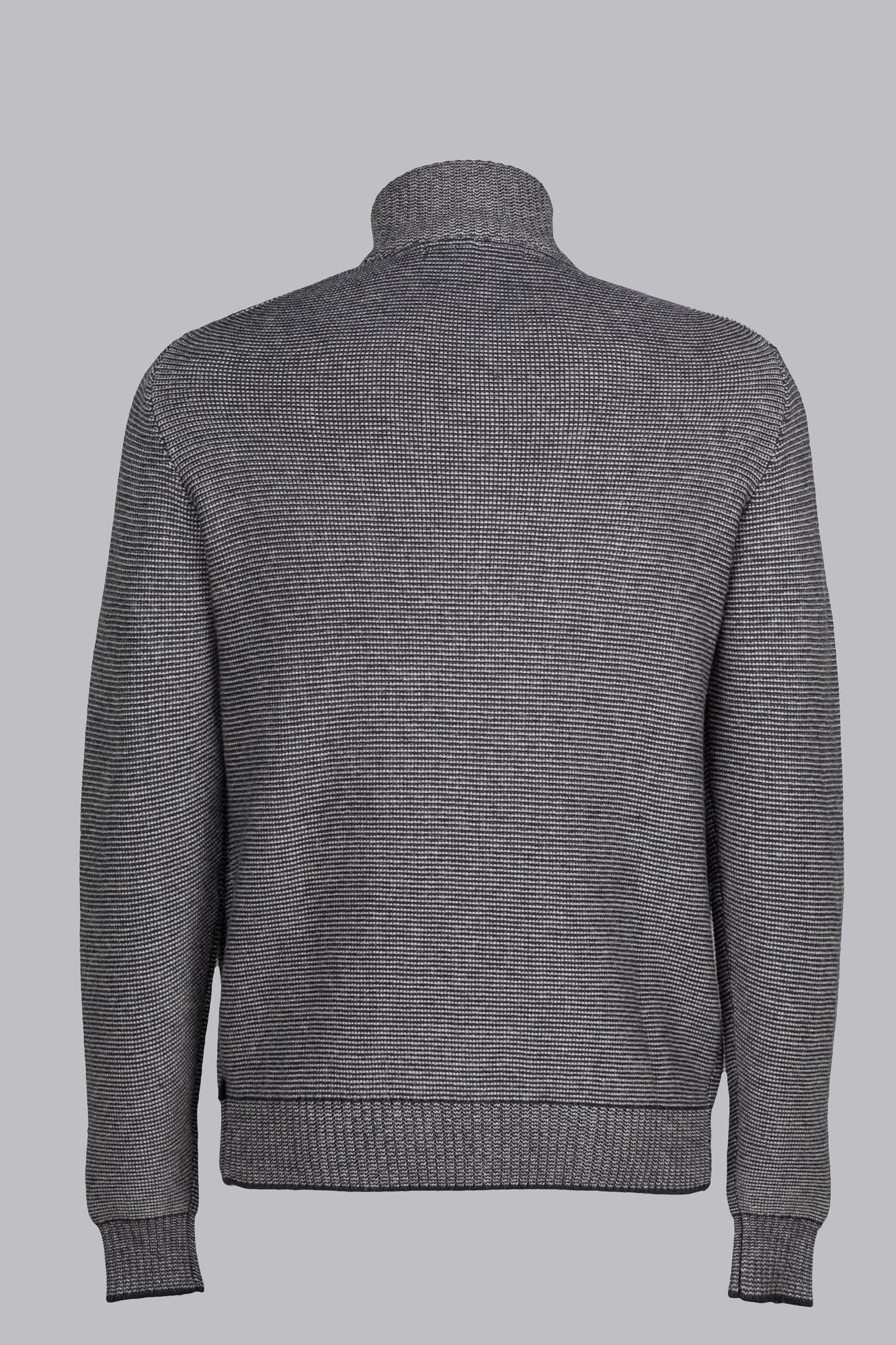 Maglione con collo alto