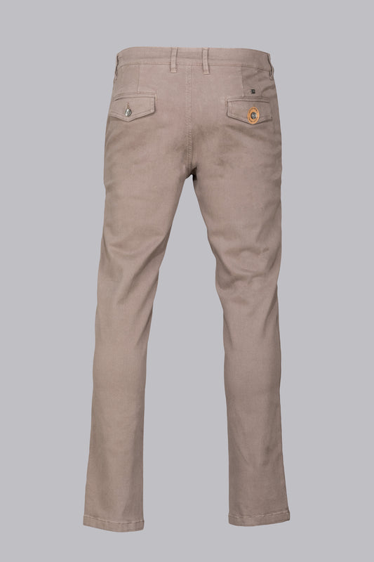 Beige trousers with back pockets