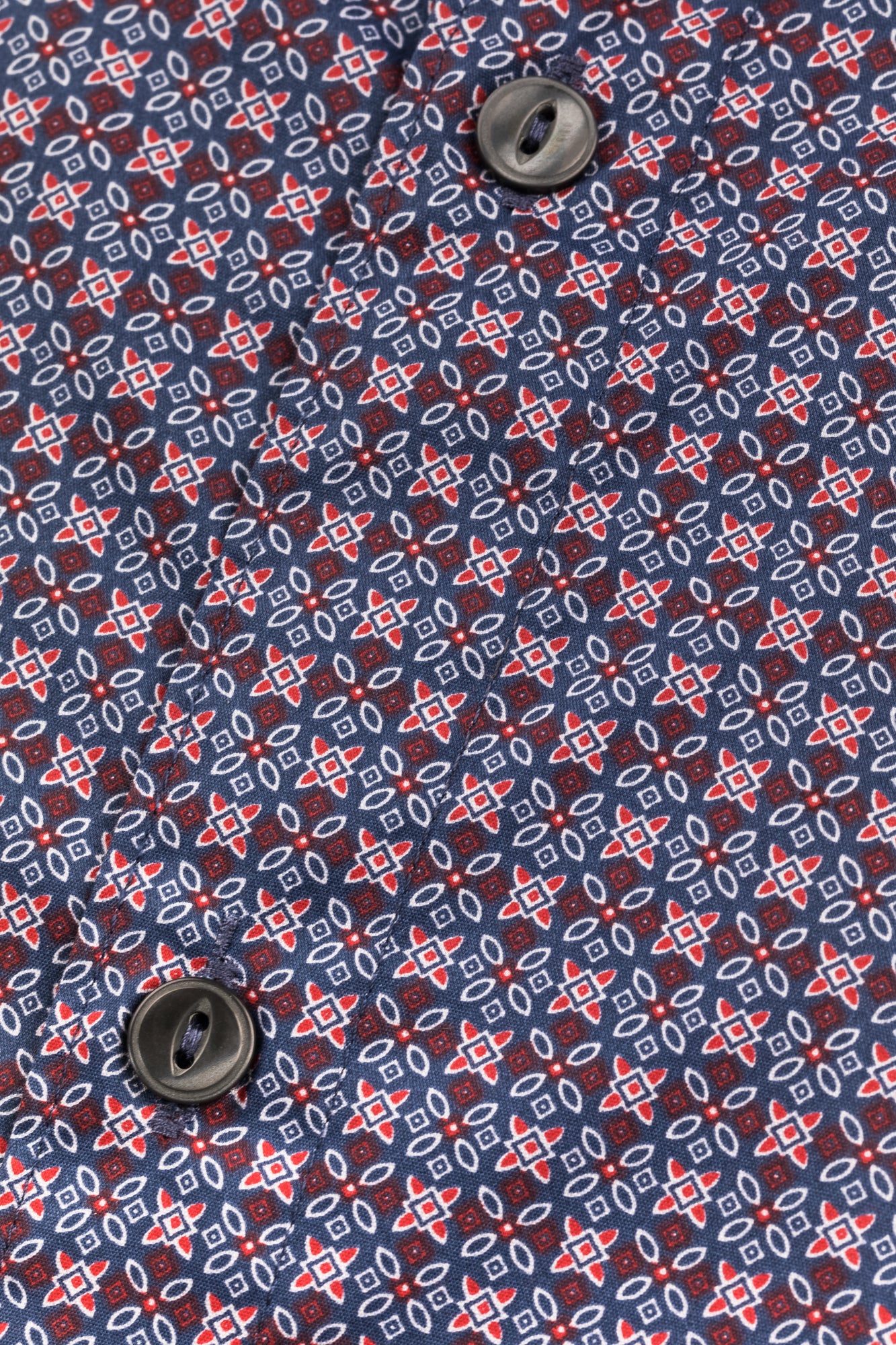 Shirt with geometric pattern