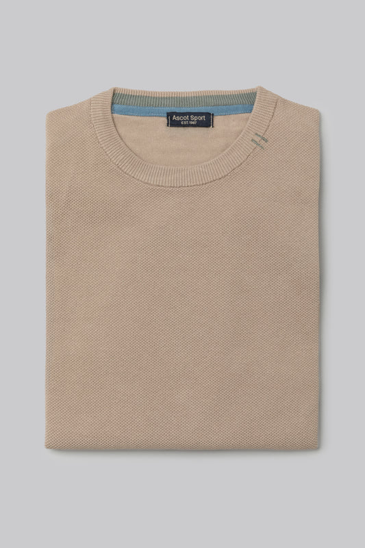 Crew neck sweater with jacquard pattern on the front and contrasting colors