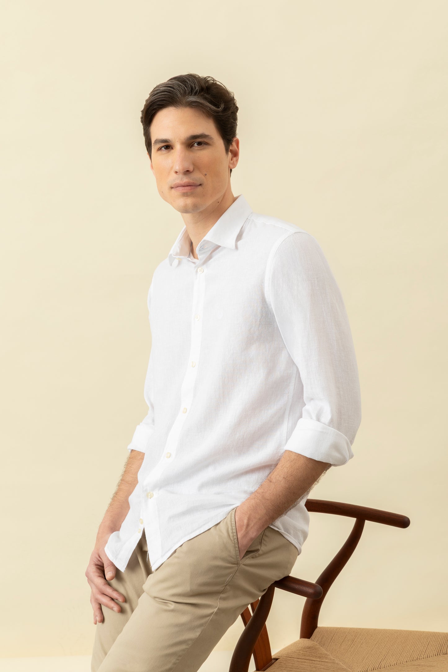 Camicia collo classico in misto lino cotone