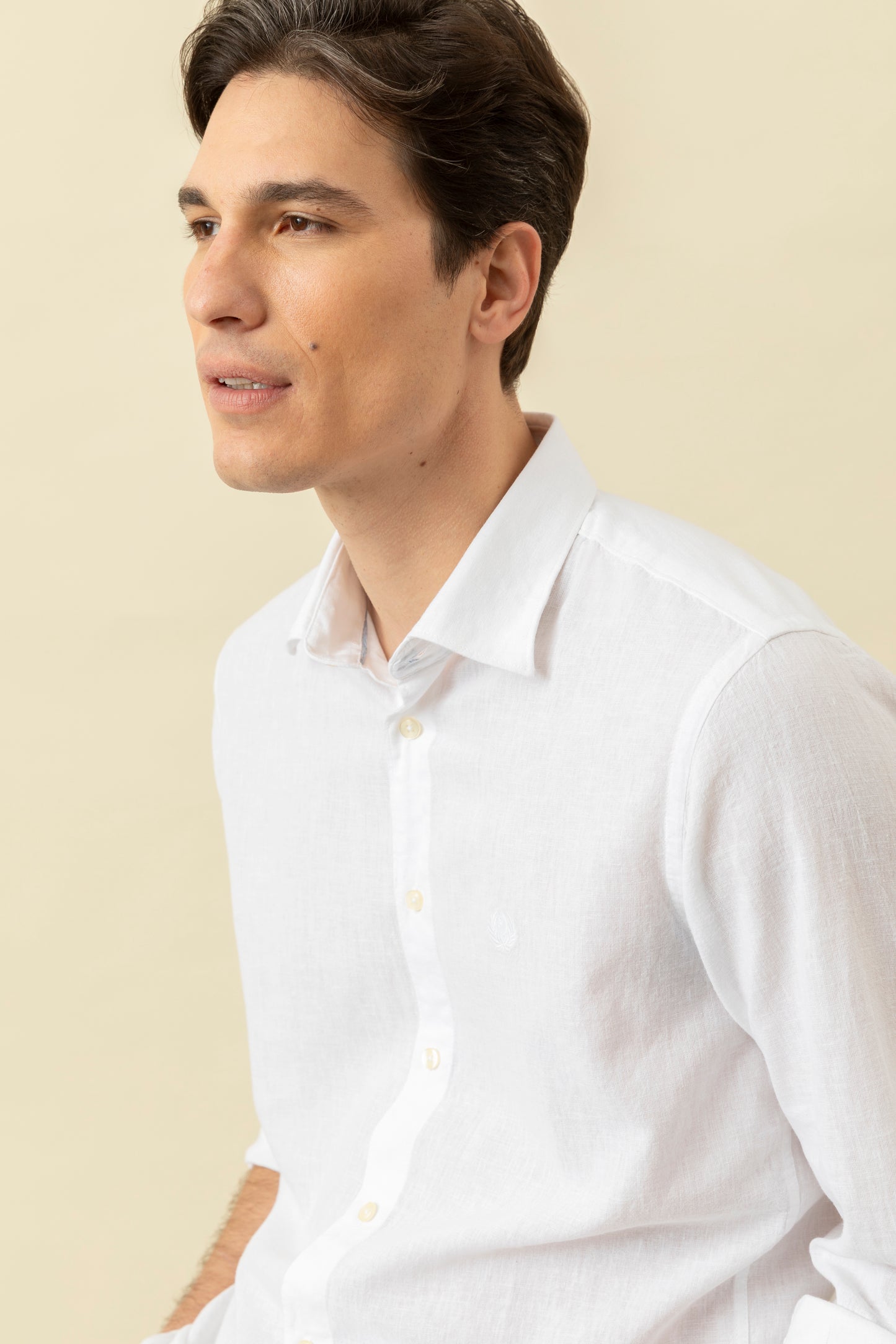 Camicia collo classico in misto lino cotone