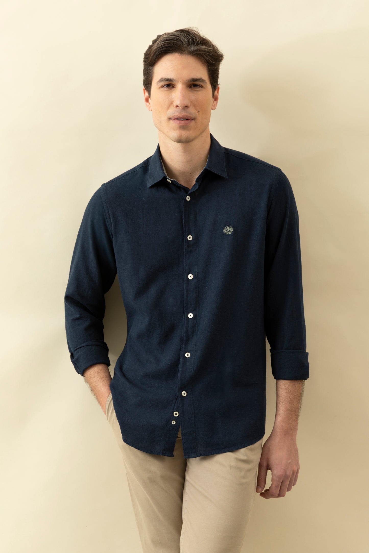 Camicia collo classico in misto lino cotone