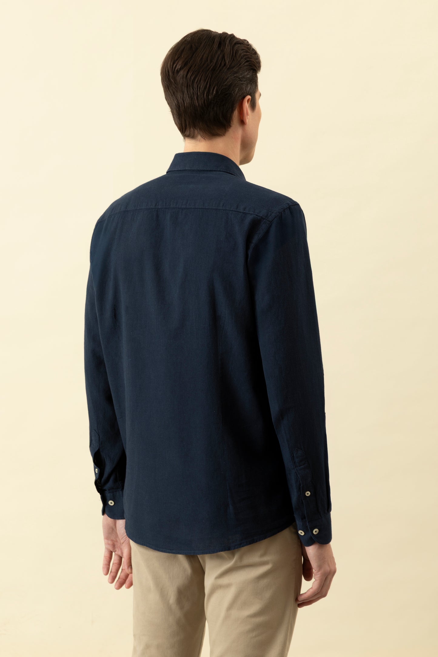 Camicia collo classico in misto lino cotone