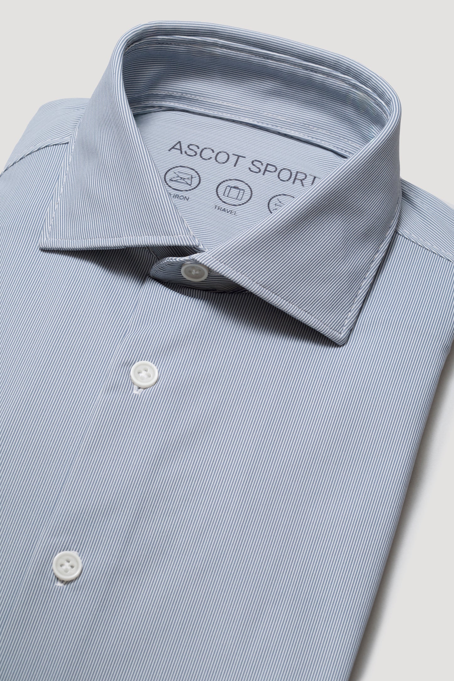 Camicia collo classico in tessuto stampato tech-stretch no stiro