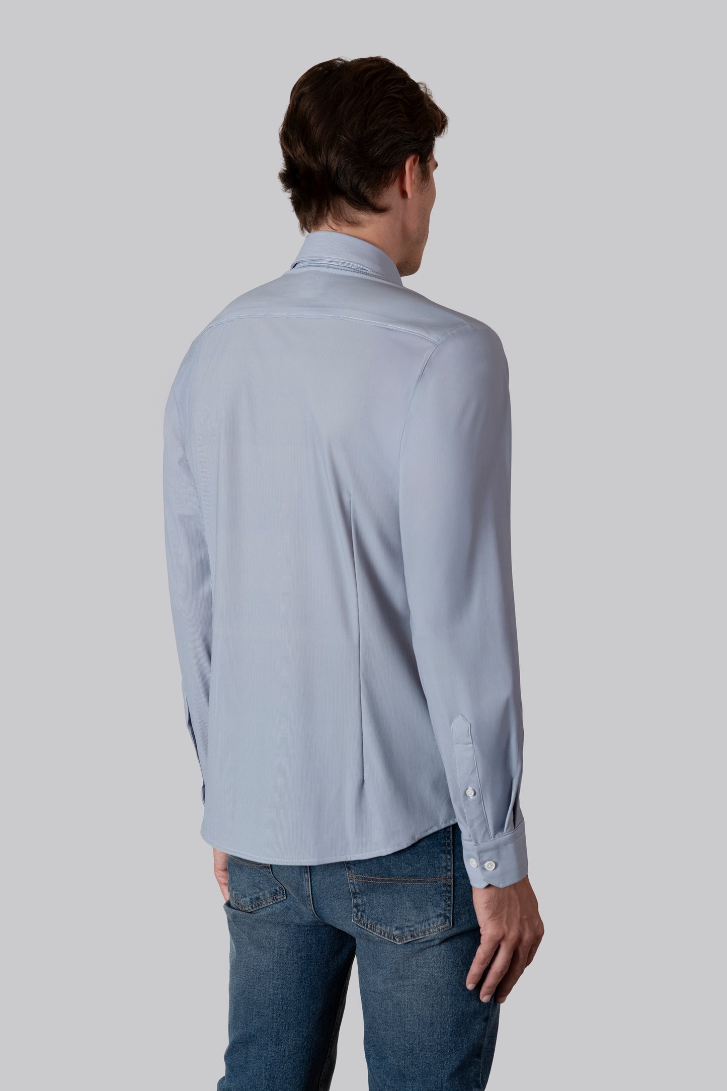 Camicia collo classico in tessuto stampato tech-stretch no stiro