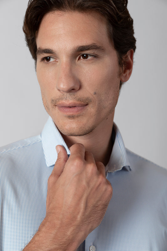 Camicia collo classico in tessuto stampato tech-stretch no stiro