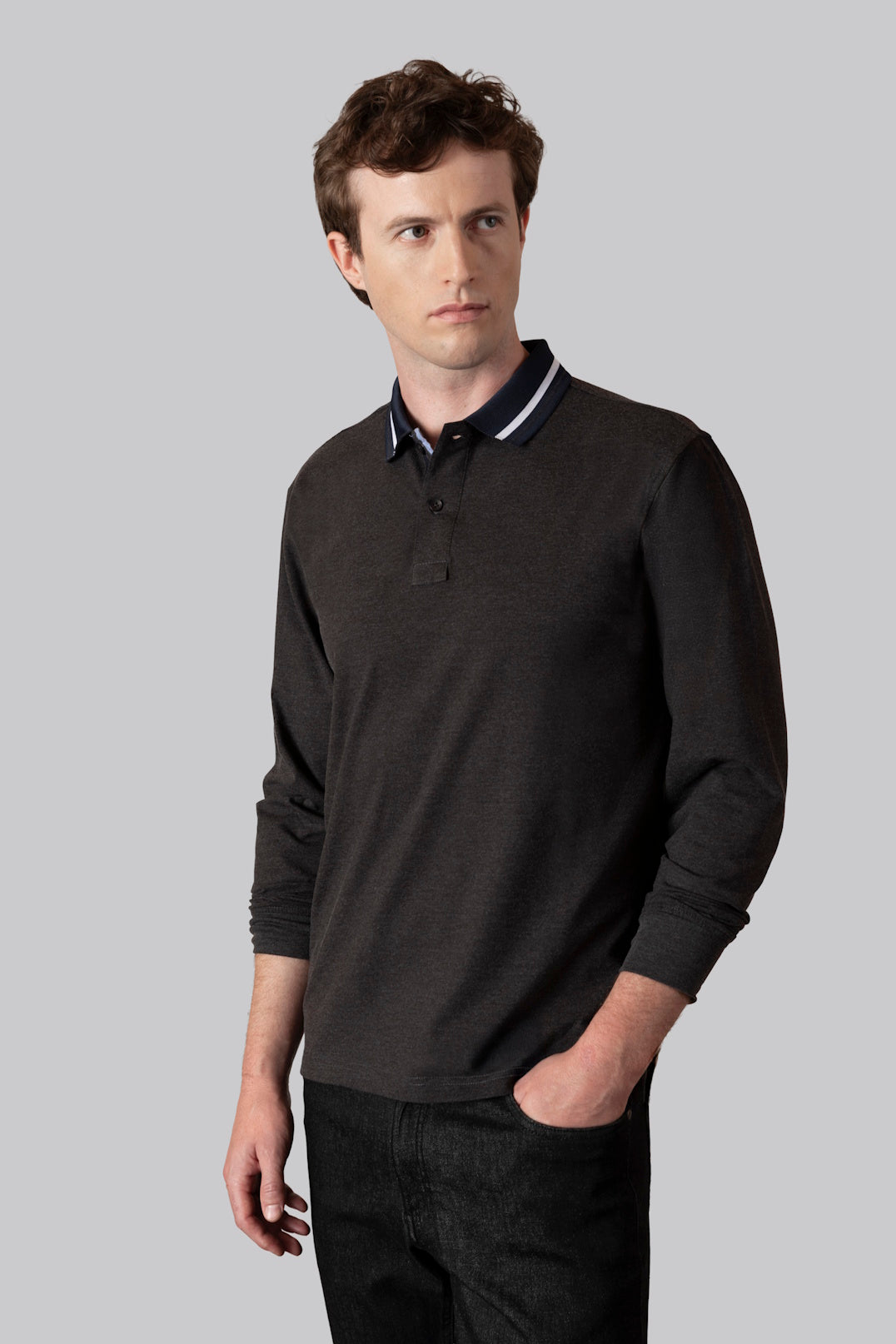 BiStretch jersey polo with contrasting detail on the collar
