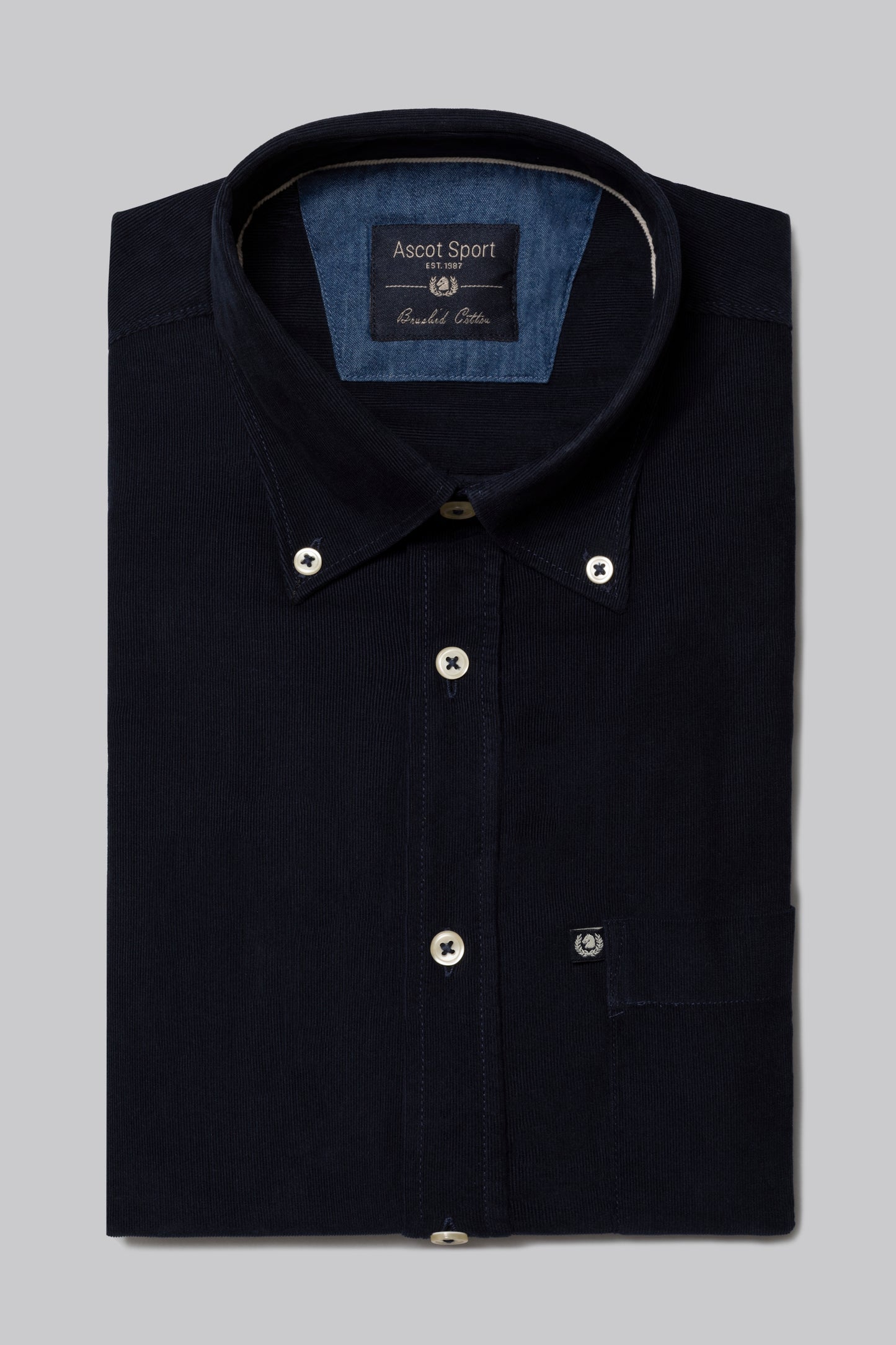 Camicia in velluto mille righe con taschino e collo button down