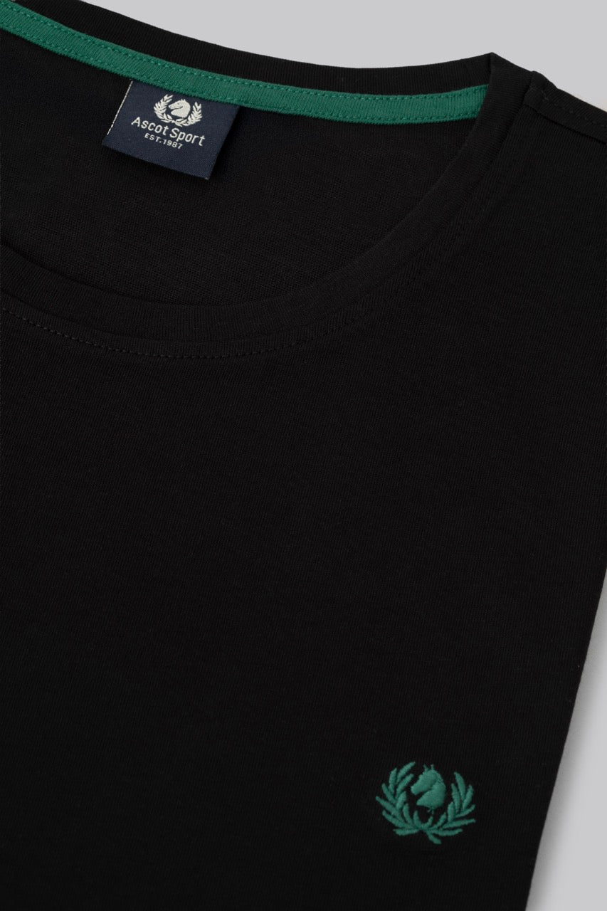 T-shirt 100% cotton with contrasting embroidery