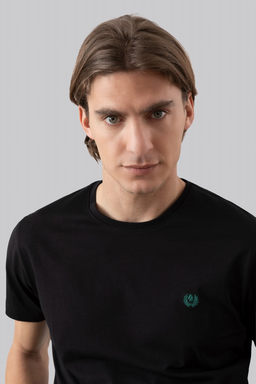 T-shirt 100% cotton with contrasting embroidery