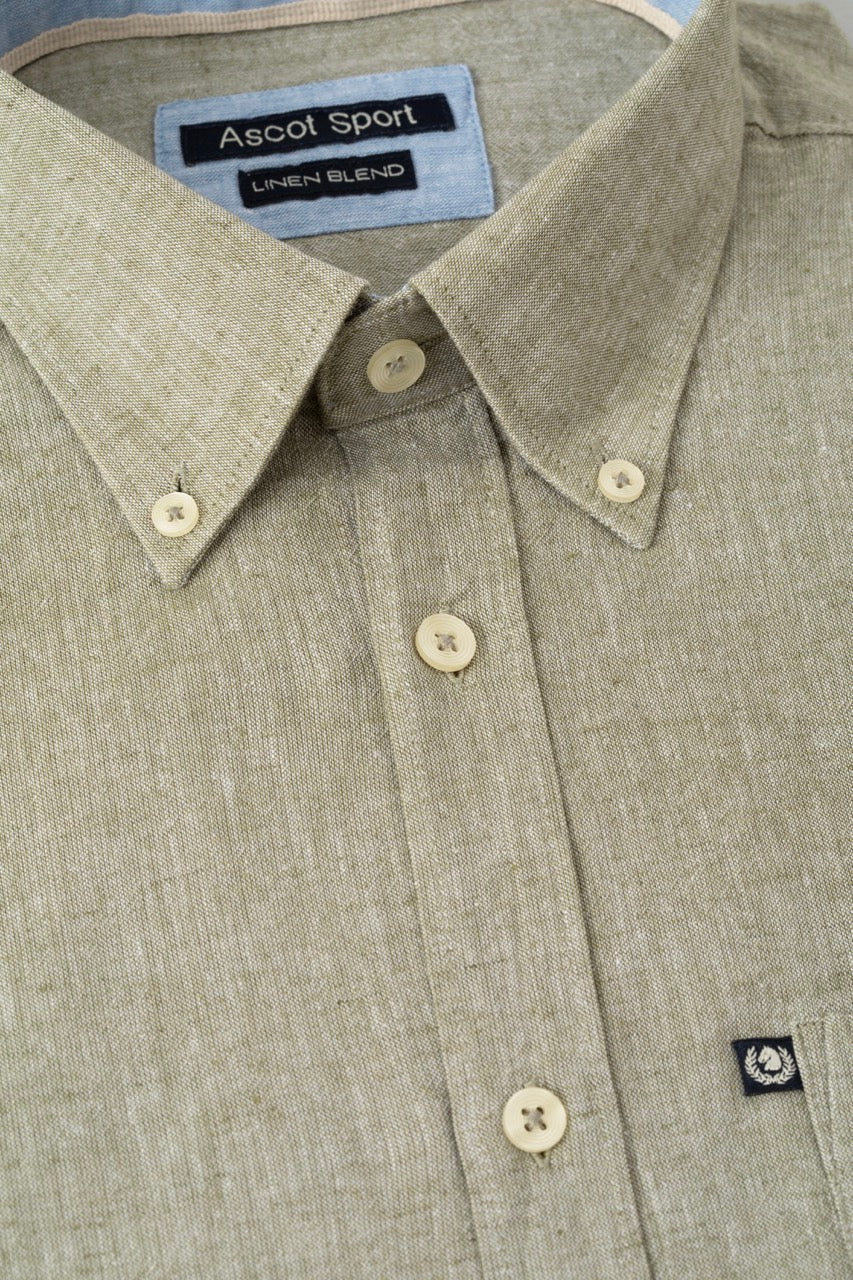 Button-down shirt in linen cotton blend