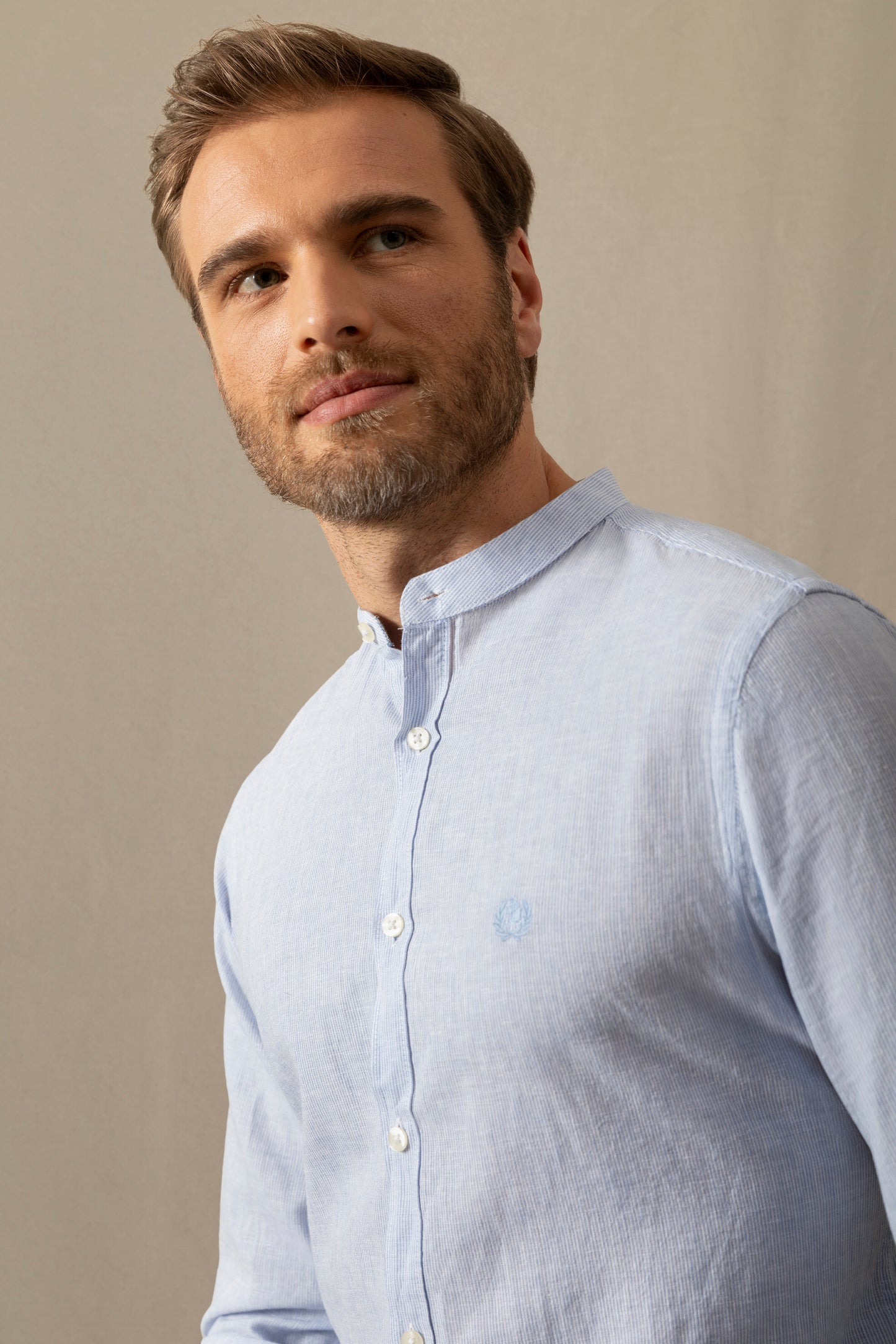 Camicia in misto lino cotone collo corea