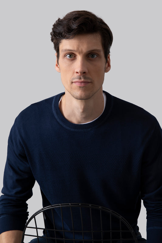 Crew-neck sweater with 3D stitch band motif