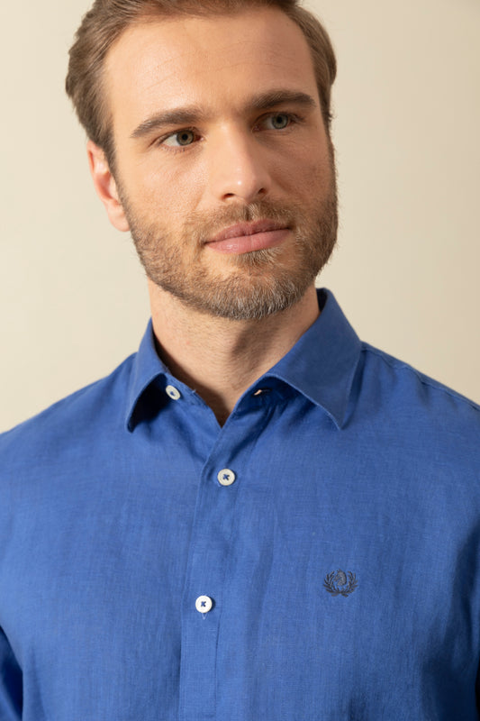 Camicia in 100% puro lino con collo classico