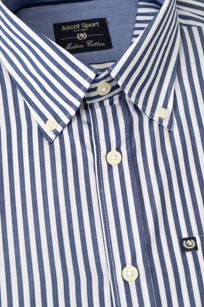 Camicia button down rigata in 100% popeline di cotone