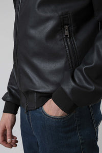 Biker in ecopelle