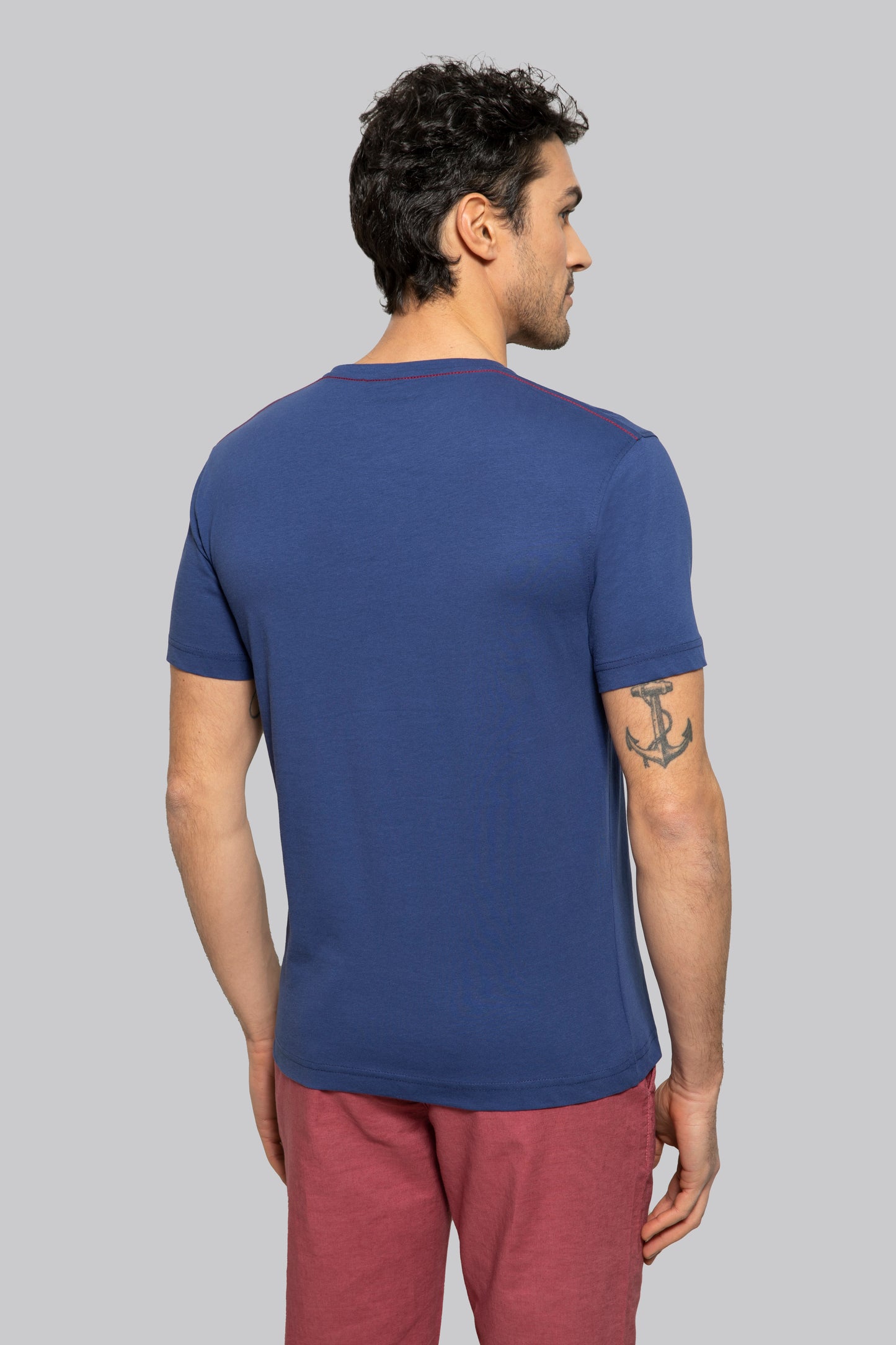T-shirt with contrasting embroidery