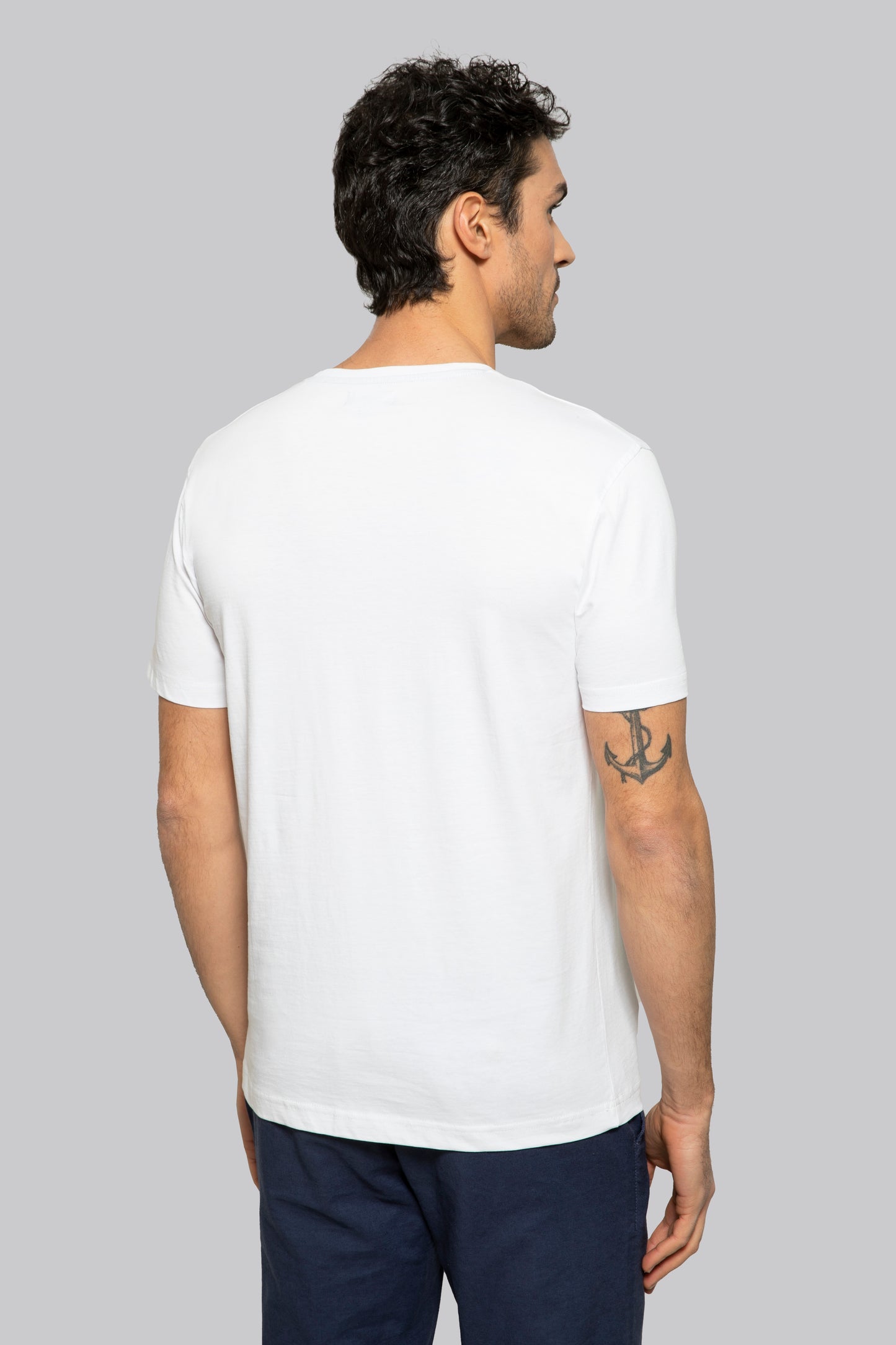 100% cotton graphic T-shirt