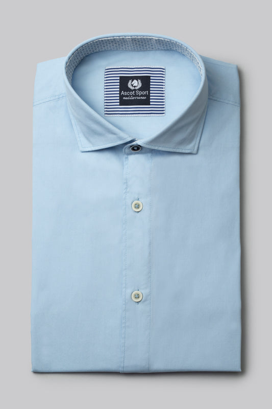 Camicia con bottoni a contrasto