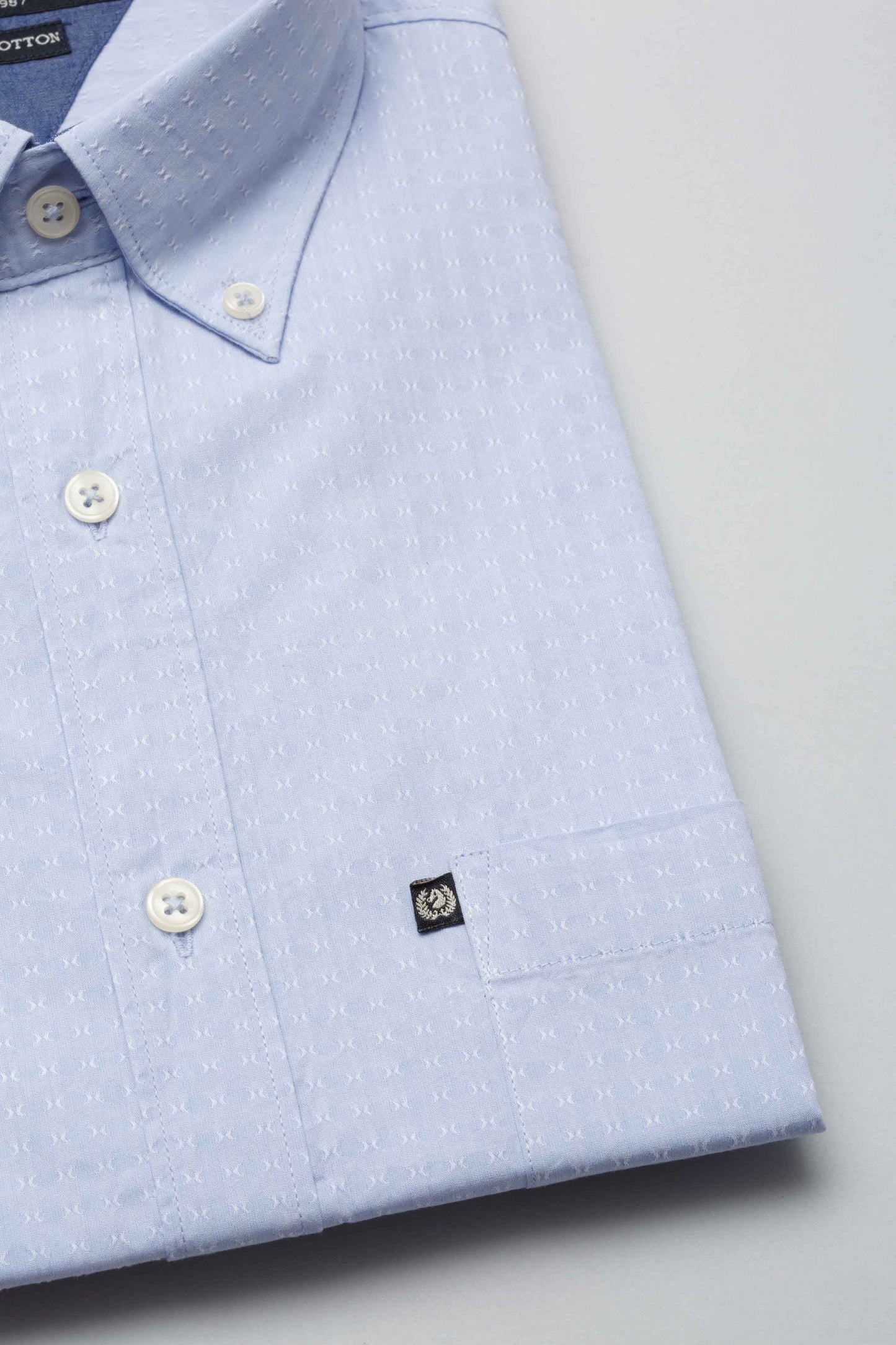 Blue shirt with jacquard pattern