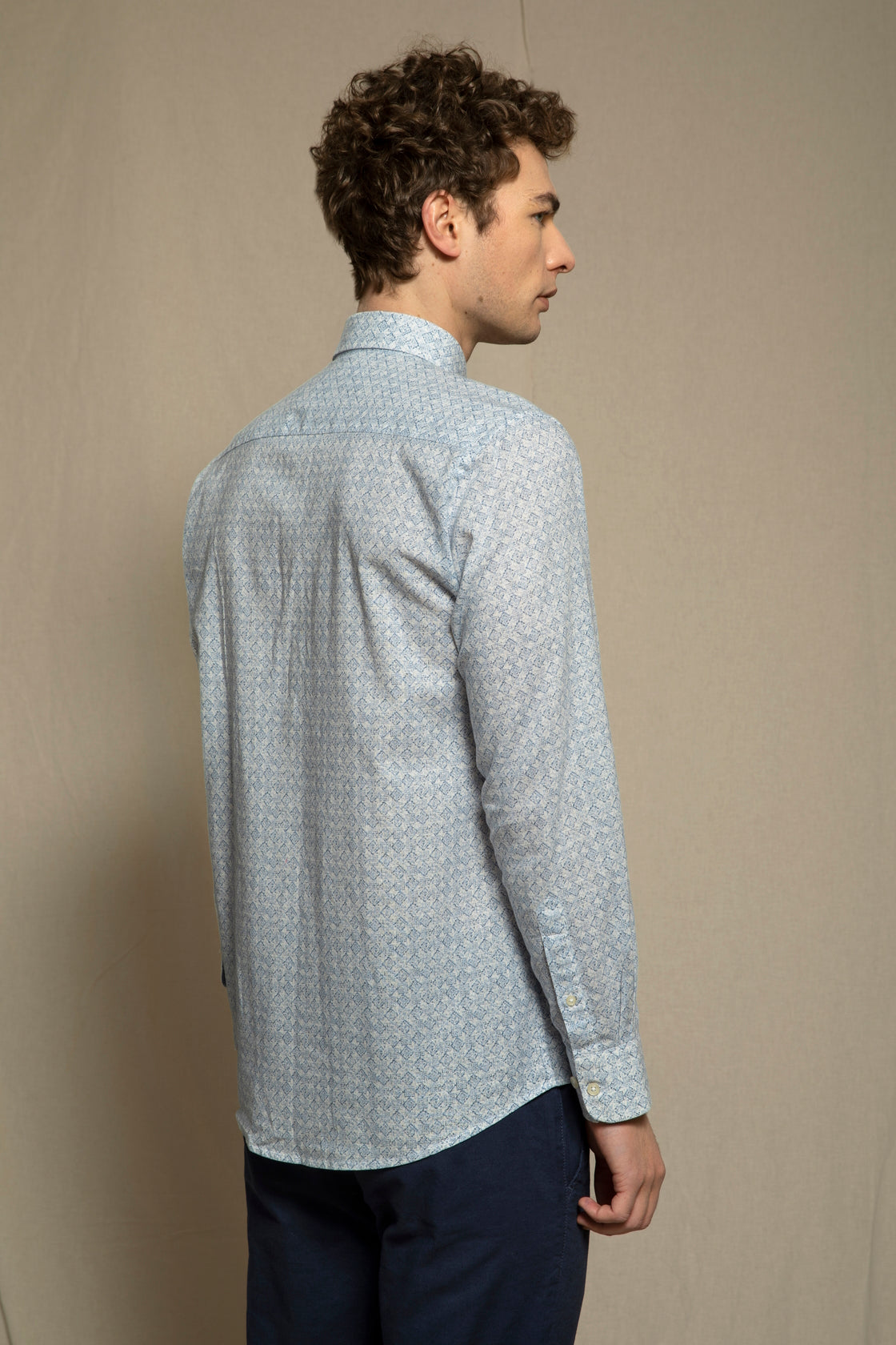 Camicia stampa maioliche in misto lino cotone