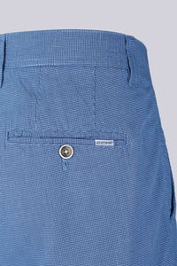 Pantaloncini con fantasia a quadri