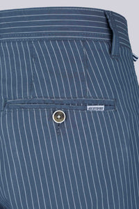 Pantaloncini a righe