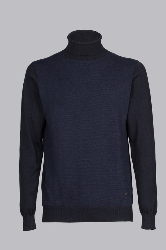 Maglione con collo alto